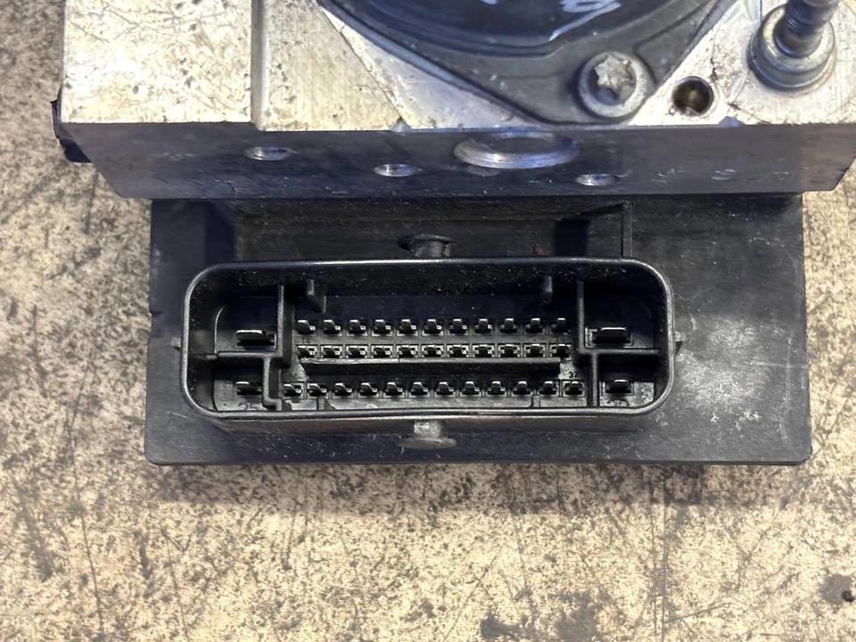 ABS ESP System Block Audi A6 4F Steuergerät 4F0910517L 4F0614517L - Bild 2 von 4