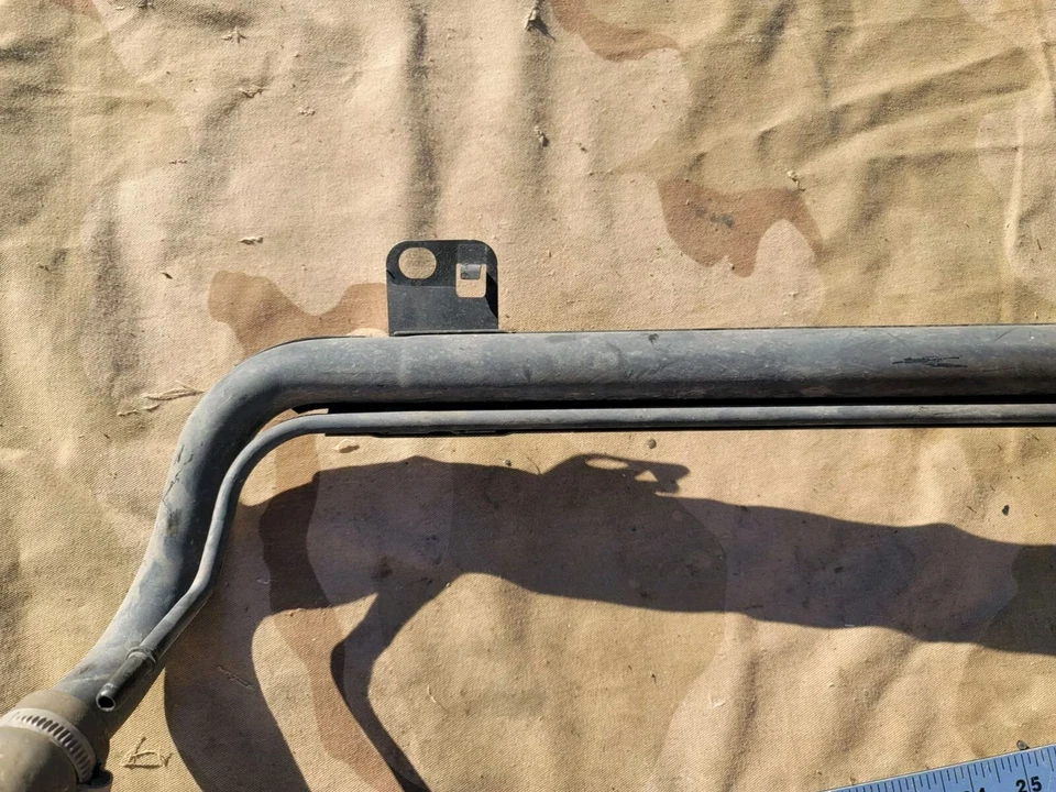 2010 - 2015 雪佛兰 CAMARO 燃油填充颈 22925351 原始设备制造商  — 第 3/4 张图片