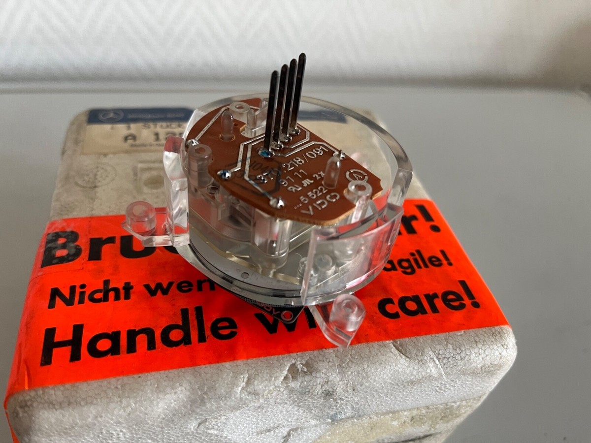 NEU NOS Mercedes-Benz W129 129 SL Roadster VDO Zeituhr Uhr Analog  