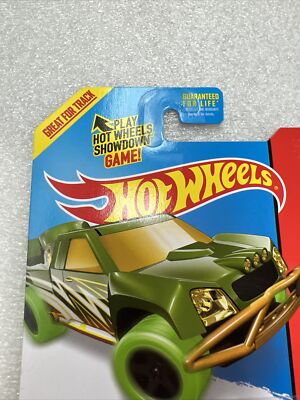 Hot Wheels “HW Race” Off Track 2014 Treasure Hunt New On Card B193