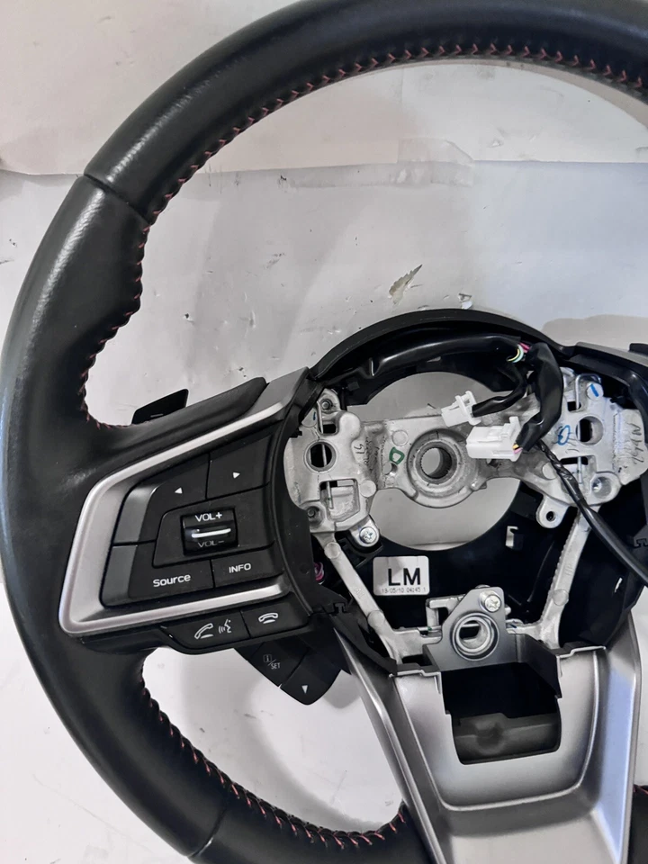 Subaru Crosstrek 2019 rojo negro cuero volante con cambio de paleta OEM Foto 2 de 4