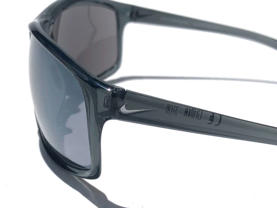 Gafas de sol Nike ADRENALINE gris oscuro con protección UV plateadas lentes espejadas EV1112 021 Foto 4 de 4