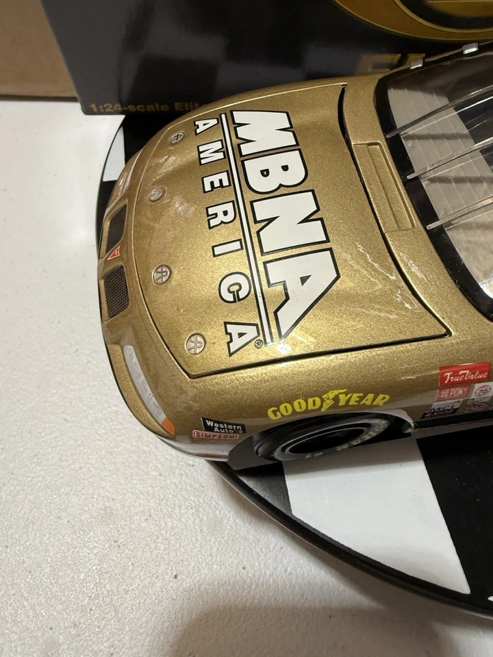 WARD BURTON #22 MBNA GOLD 1997 1/24 Nascar Diecast Foto 3 de 4
