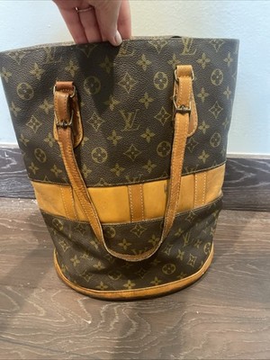 Louis Vuitton Monogram Marais  Bucket Tote bag