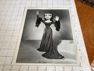 original Puppet/ Marionette: BIL BAIRD Photo 1948 Spider Lady betty parsons