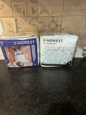 Honest Co Diapers Size 4 - 47ct New in package