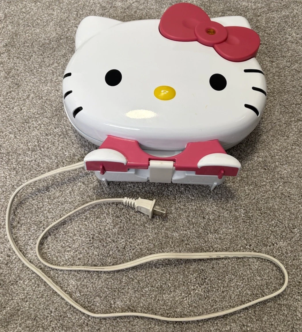Hello Kitty Sandwich Maker Sanrio Iron Nonstick, 2009. KT5245