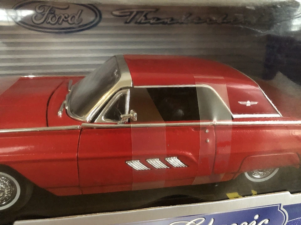 Thunderbird diecast 1:18 Scale 1963 Anson Classic Red Die Cast Model Cars Toy - Image 3 of 4