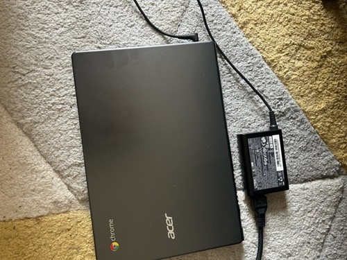 Acer Chromebook C720 11.6 inch (16GB, Intel Celeron, 1.40GHz, 2GB) Laptop - Grey - Picture 2 of 3
