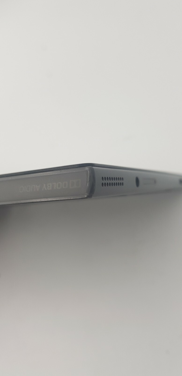 Lenovo IdeaPad Duet 3 10IGL5 64GB eMMC - No Power -Touch cracked-For Repair ONLY - Picture 10 of 11
