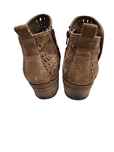 BareTraps Womens Greta Ankle Boots Tan Sz 7 M Suede Zip Snap Block Heel Bootie - Picture 5 of 9