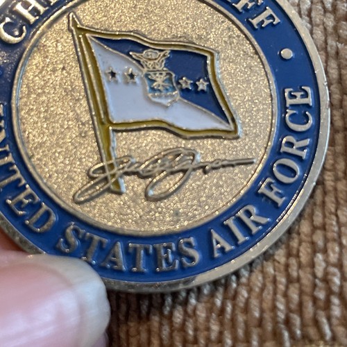 Signature Chief of Staff United States Air Force Challenge Coin USAF - Picture 4 of 4