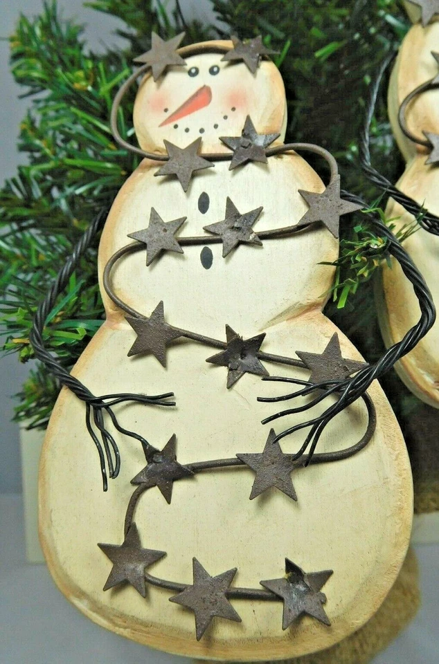 Juego de 2 adornos de muñecos de nieve de madera de tamaño mediano - Nuevo de Blossom Bucket #34323 Foto 3 de 4