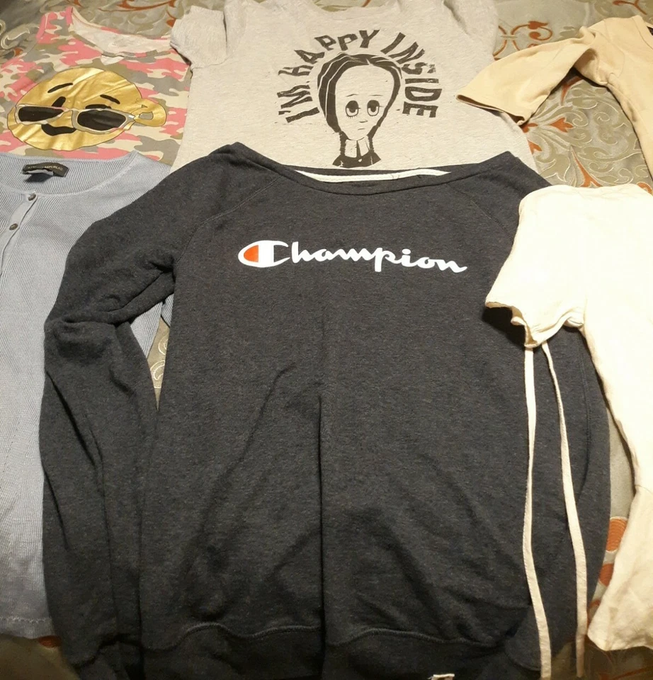 Girl’s Size10/12/14, Lot Of 8 shirts, Used - Image 3 of 4