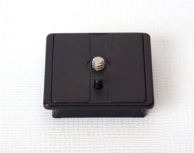 Tripod Mount Universal Quick Release QR Plate For Tripod Velbon QB