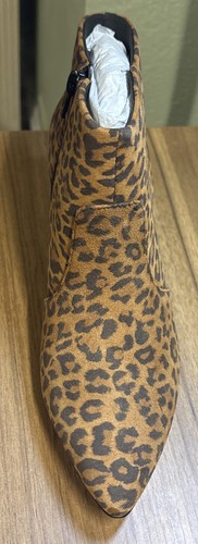 Clarks Women’s Leopard Print 2” Kitten Heel Bootie Linvale Judith New US 8/UK5.5 - Picture 9 of 15