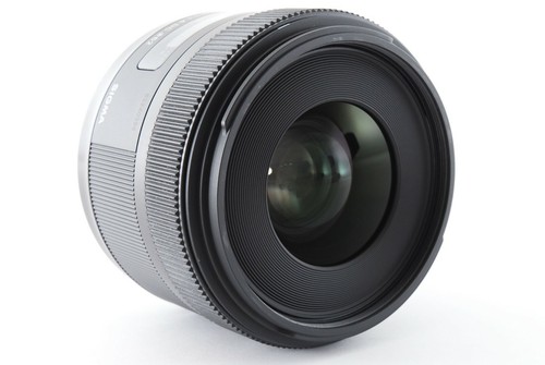 Sigma 30mm f /1.4 DC HSM Art Lens for Nikon from Japan #56 - Picture 4 of 12