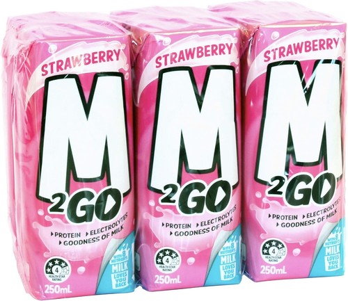 Strawberry Flavoured Milk 250ml x 6 - Picture 2 of 5