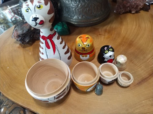 Gatos de madera pintados a mano de 5 piezas, muñecas anidadoras de ratón. Firmado - Imagen 2 de 12