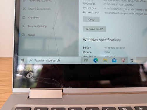 Lenovo Yoga 730-13IKB 13" - i7-8550U - 16GB RAM - 256GB SSD *CRACKED* - Picture 11 of 12