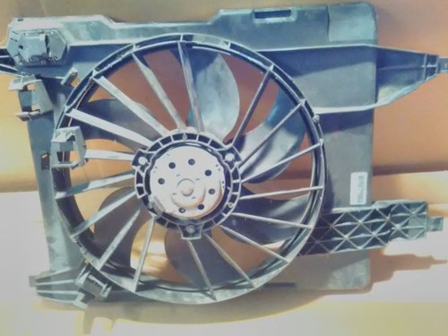 RENAULT SCENIC II Elektromotor Kühlerlüfter 8200151465 mit Lüftzerzarge 5020232