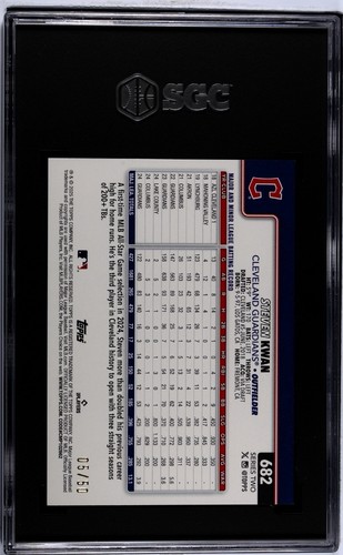 2025 Topps Series 2 - Steven Kwan #682 Gold Holofoil /50 - Picture 2 of 2