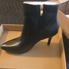 Black Leather Ankle Bootie Pointed Toe Side Zip Women's Boots