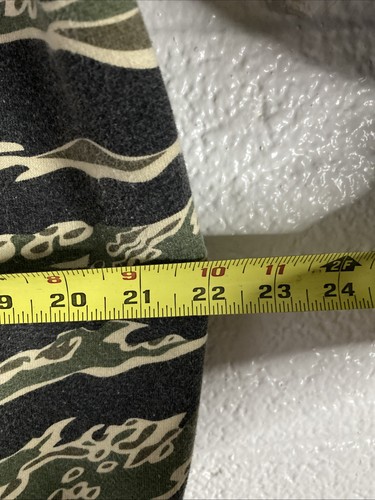 Large Independent All Over Camo Embroidered Sun Lighting And Star Hoodie - Picture 7 of 8