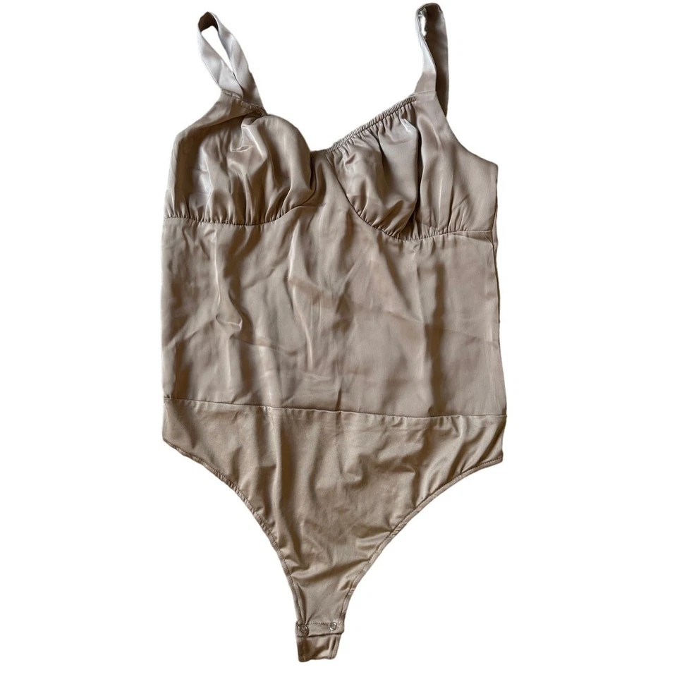 Nuevo con etiquetas Intempo | Body Bustier acanalado satinado tostado | Talla 12 Foto 2 de 4