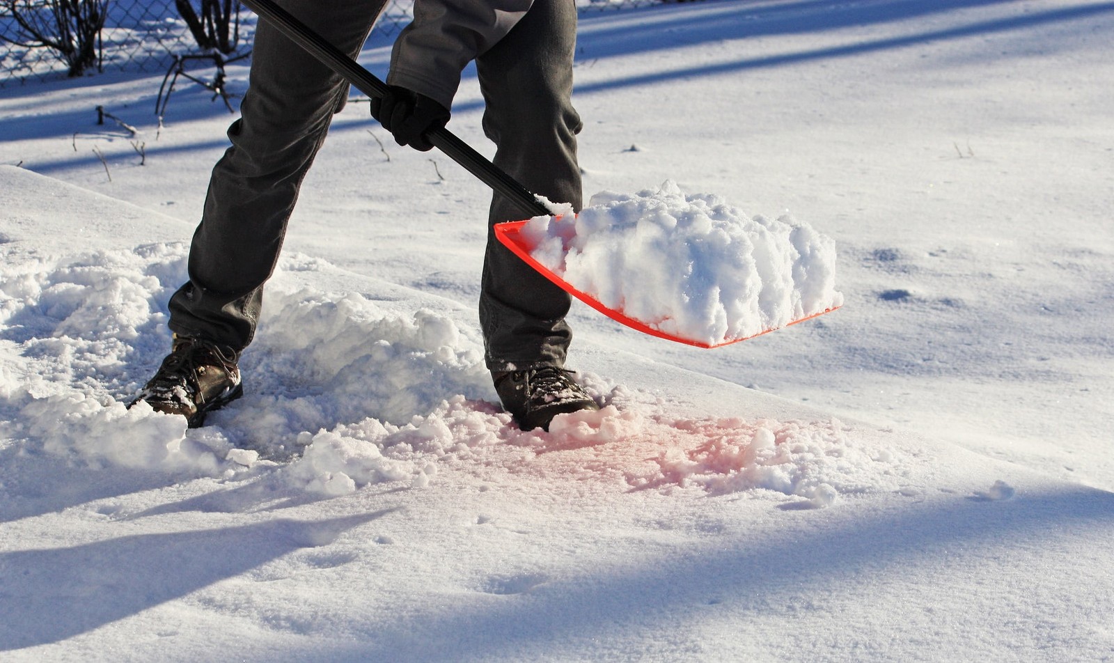 EMSCO Group- 18" Snow Shovel - Metal Handle,NEW PRODUCT EXPLOSION