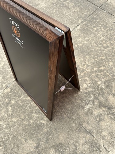 Vodka fatta a mano Tito's doppio marciapiede laterale legno cornice A lavagna 36x24" - Foto 2 di 2