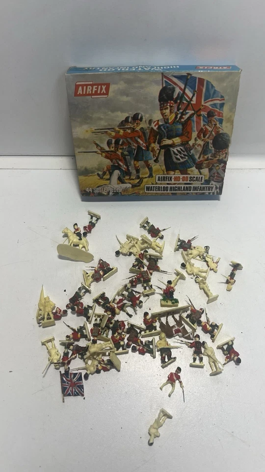 5x Airfix HO/OO Highland Infantry Waterloo - Mixto pintado/roto - S35 *18 Foto 4 de 4