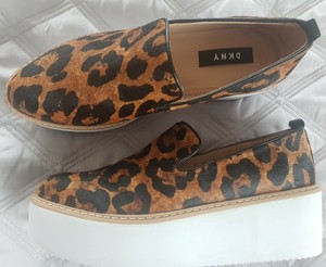 dkny leopard shoes