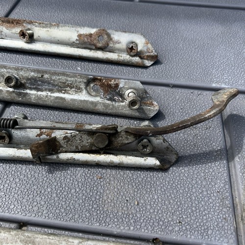 1968 1969 Jaguar S type front seat railsadjustable With Bolts Springs Etc. - Picture 2 of 6