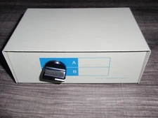 2-to-1 D-Sub 9 Serial Port Data Transfer Switch 2-1 or 1-2 9pin DE-9 2way RS-232