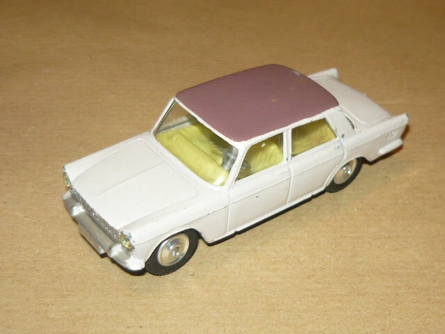 CORGI TOYS 210 FIAT 2100 BERLINA AUTOMODELLO SCALA 1/43 MINT CONDITIONS reprobox - Immagine 3 di 4