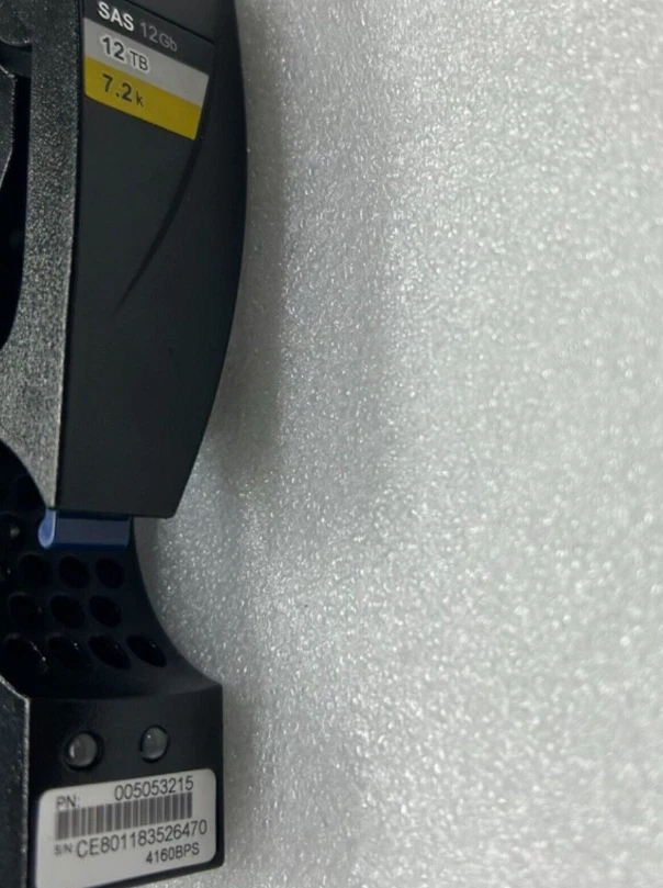 EMC D4-VS07-12000 005053214 005053215 12Gb NL SAS 12TB Hard Drives - Image 4 of 4