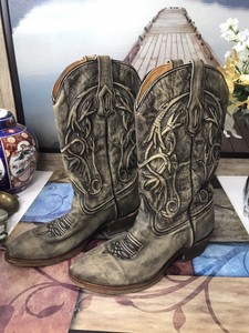 corral flag boots