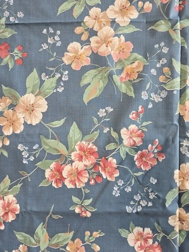 READ DESC - Unbranded Vintage Medium Floral Cotton Quilt Fabric 3yds x 44"
