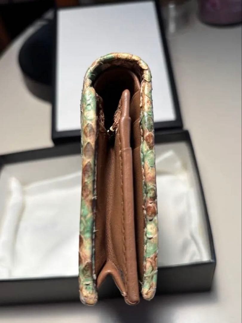 GUCCI Python Pattern Bifold Wallet Green Beige Le… - image 4