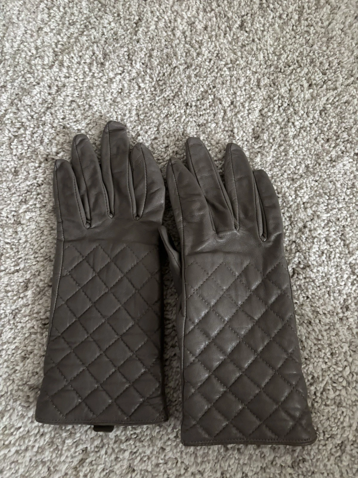 J.Crew Gray Quilted Leather MEDIUM Women's Gloves