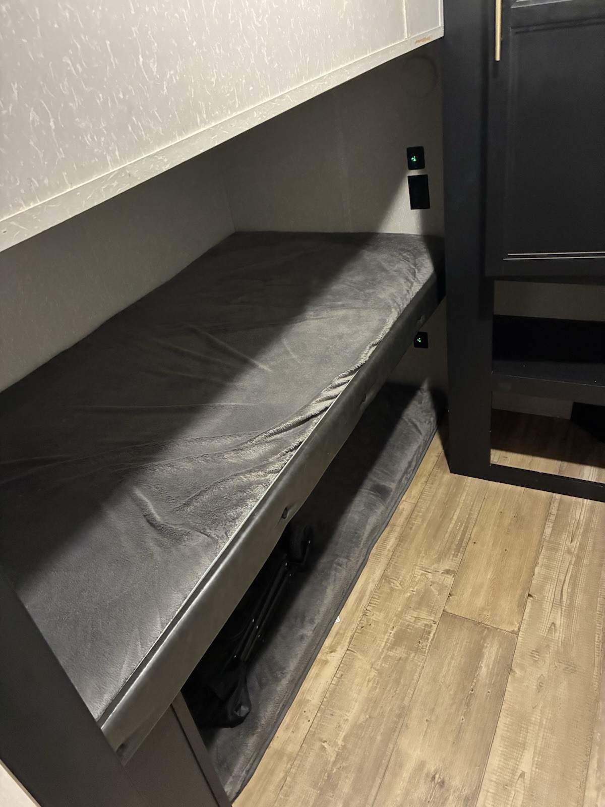 Forest River RV Cherokee 294GEBG Travel Trailer Cherokee Limited   *Winterized