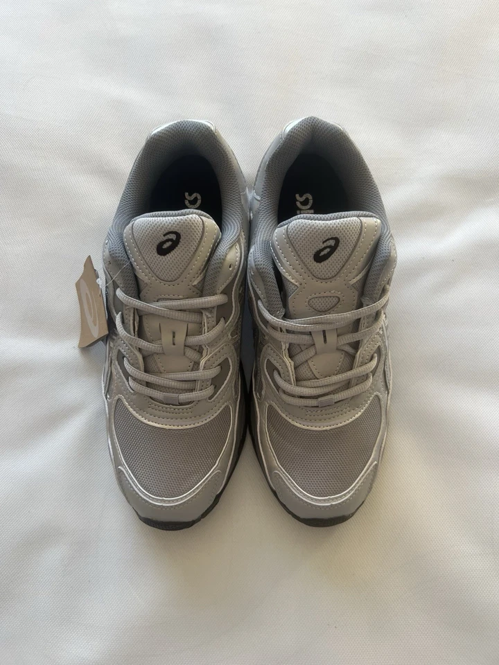 Asics Gel-Kayano - Argento/nere - Taglia EU 43.5 - US 9.5 - UK 8.5 - Immagine 4 di 4