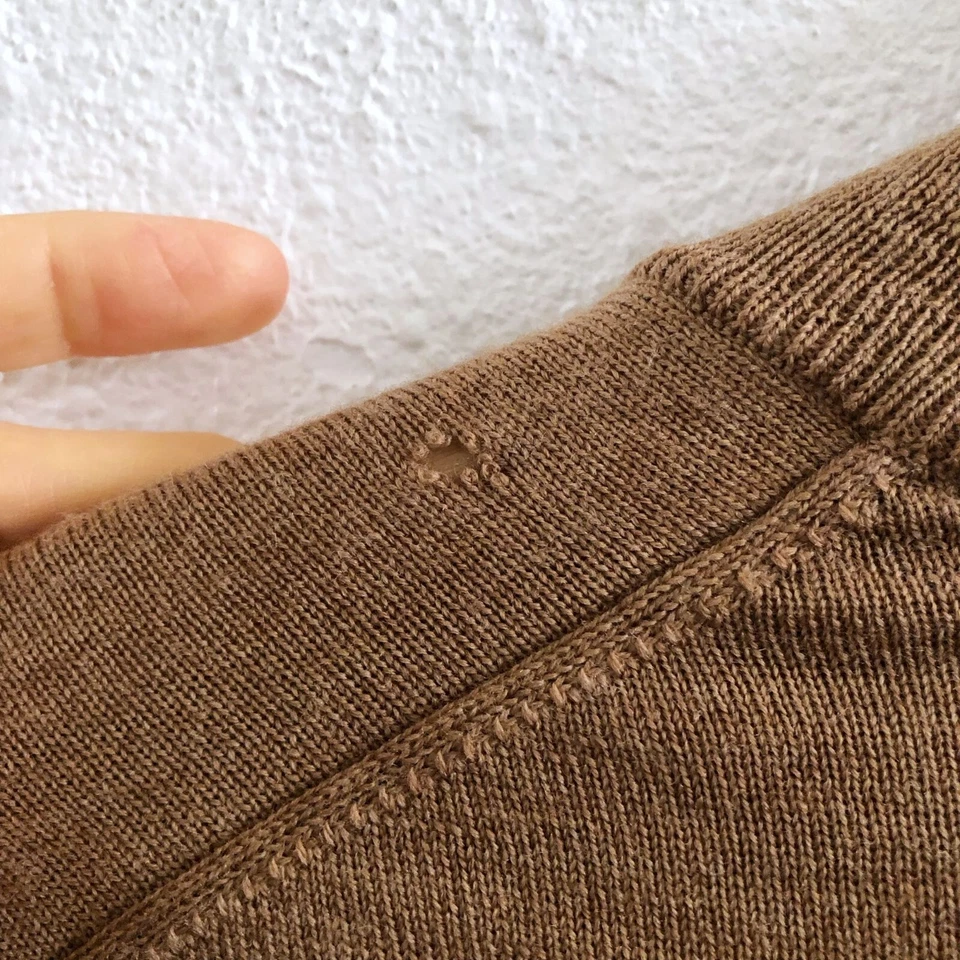 KENNETH ROBERTS 100% 羊毛 1/4 拉链毛衣,尺寸 M — 第 4/4 张图片