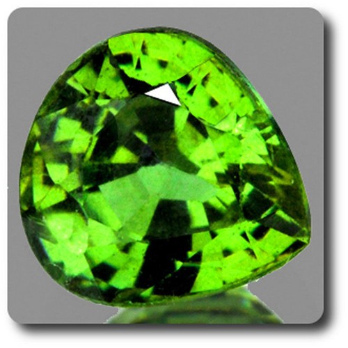 Grenat Démantoïde 0.31 Cts - Qualité IF (Internally Flawless) - Origine Oural, Russie - Neuf Avec étiquettes