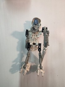 Retired 2001 LEGO Bionicle Toa Kopaka 8536 Complete - with Container