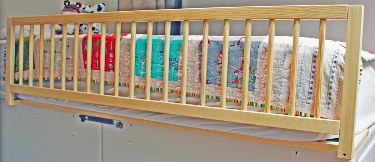 Safetots Extra Hoog Bedhek Wit 140cm Breed x 60cm Hoog, Peuter Bedhek voor Veiligheid, Veilig Kinder Bedhek