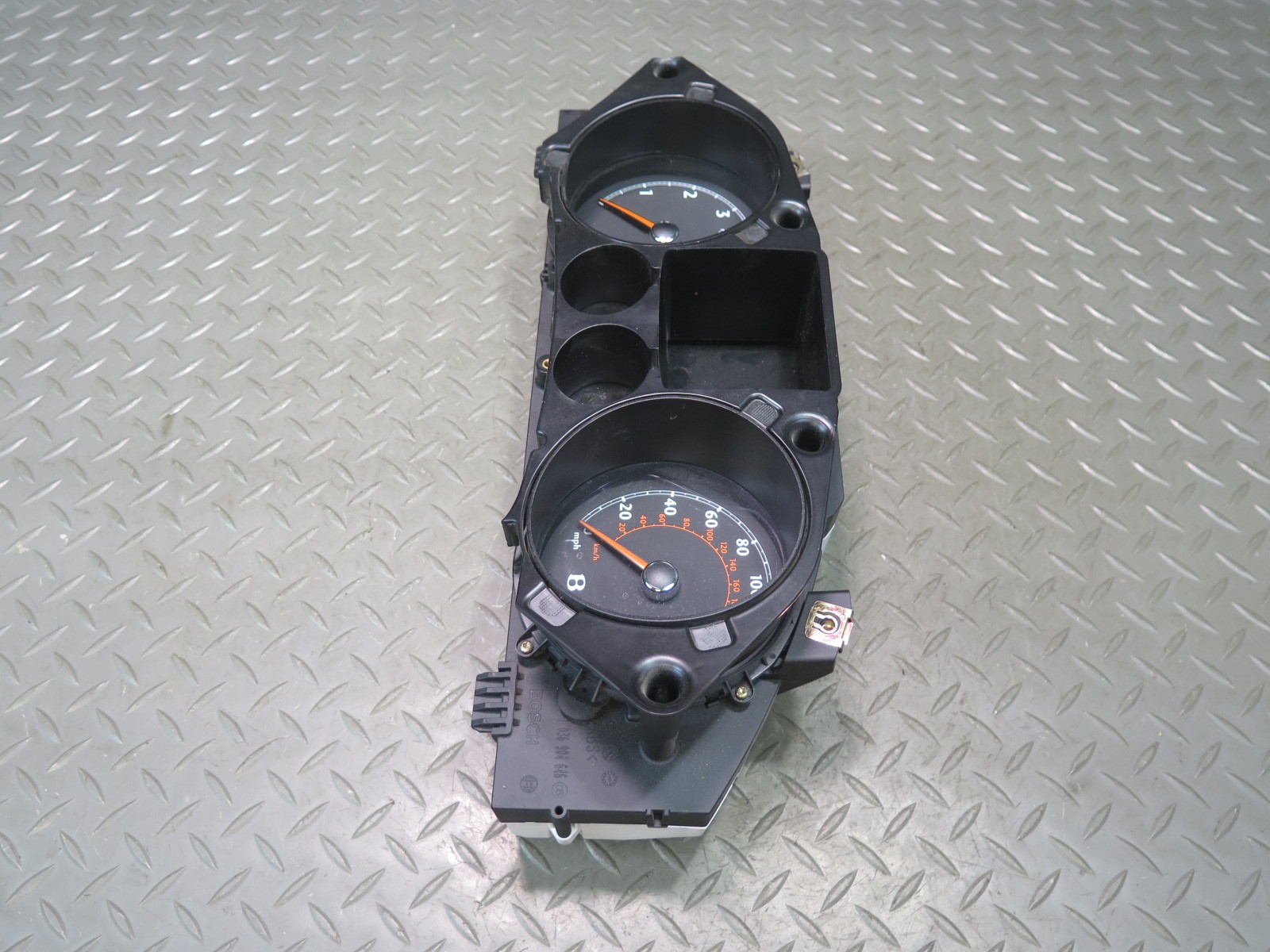 2006-2007 BENTLEY FLYING SPUR DASH INSTRUMENT CLUSTER SPEEDOMETER GAUGE