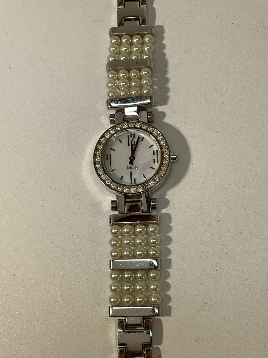 MONTRE DE FEMME MISAKI PERLES NACRE FOND NACRE. PIERRES