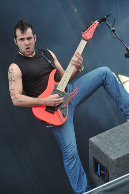 Ken Susi of American metalcore band Unearth playing his signature  - Old Photo 2